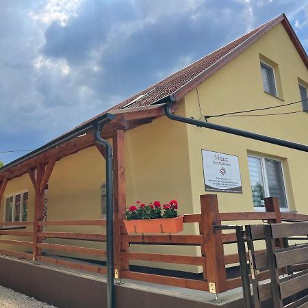 Venusz Ueduelocentrum Tiszacsege ภายนอก รูปภาพ